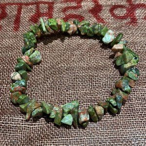 Unakite Chips Stretch Bracelet